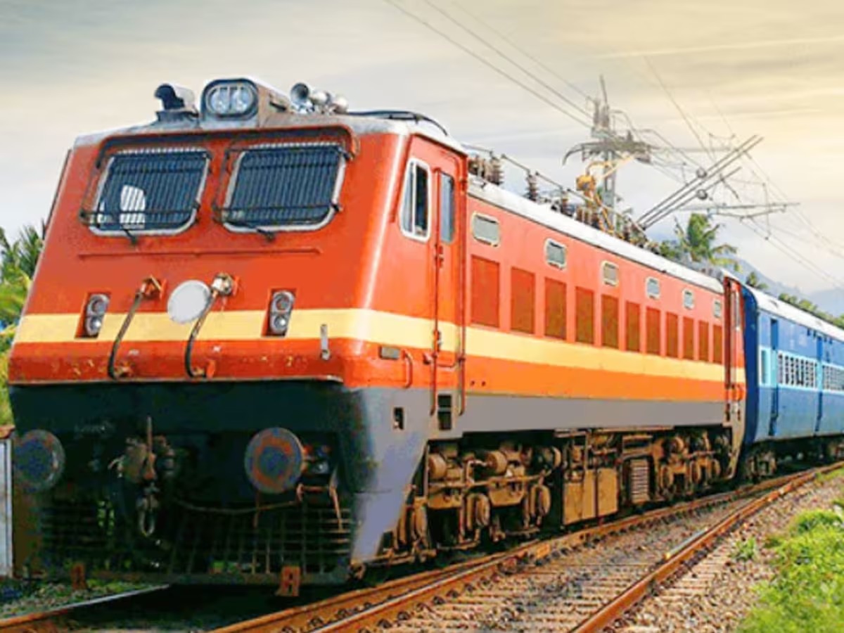 Indian Railways to Introduce New Push-Pull Trains with Enhanced Facilities for Sleeper and Second Class Passengers