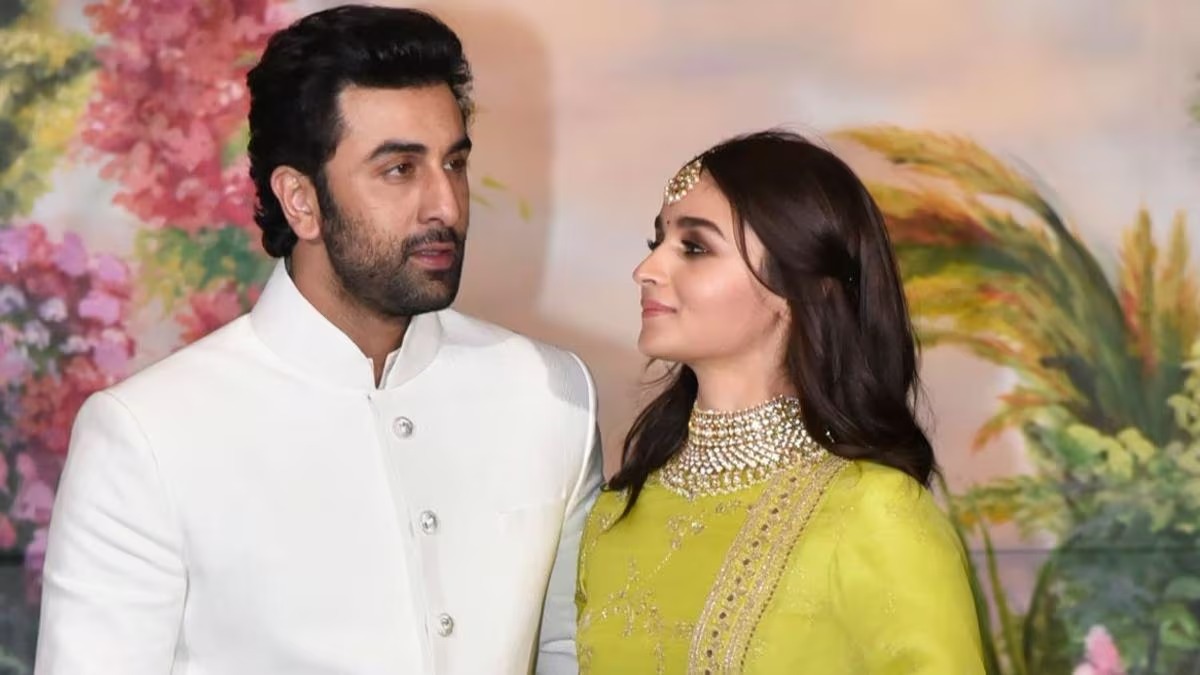 Ranbir Kapoor Discusses Dealing with Criticism and Responds to Accusations of Toxicity Following Alia Bhatt’s Viral Lipstick Revelation: “I Stand with the People…”