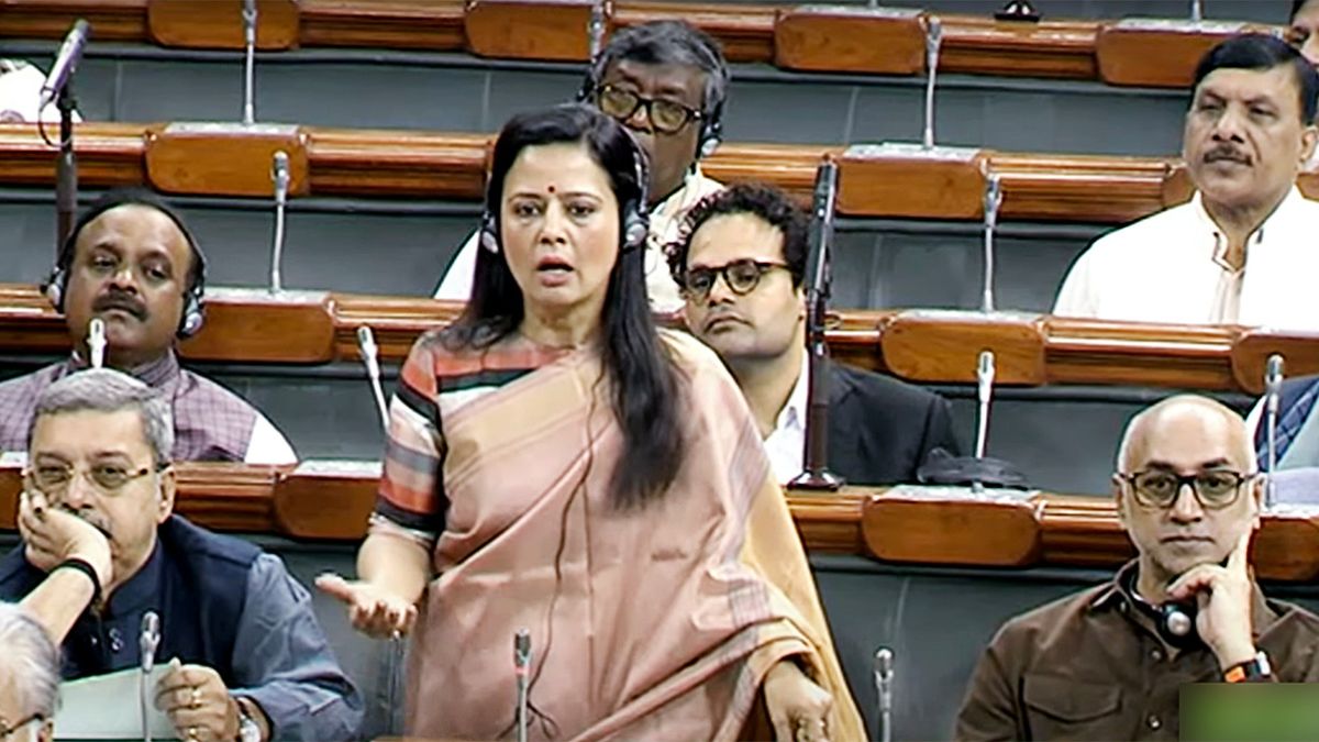 Parliament Panel Summons Mahua Moitra Over ‘Cash for Query’ Allegations