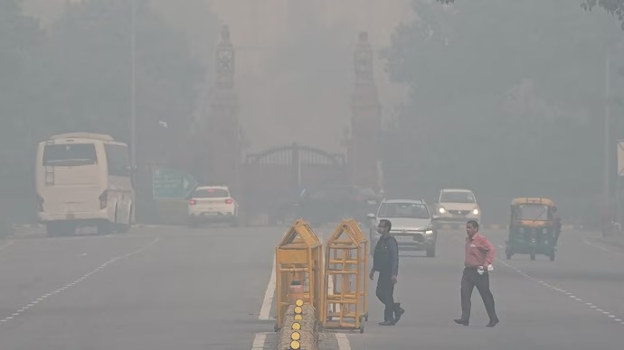 Delhi Implements Odd-Even Rule from Nov 13-20, Schools Closed for Most Grades due to Rising Pollution