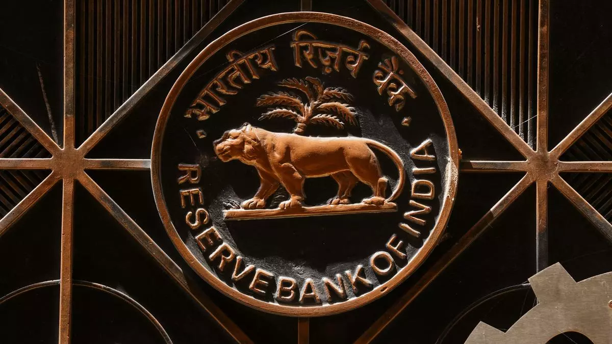 RBI Fines SBI ₹2 Crore, Canara Bank ₹32 Lakh