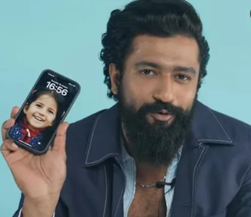 Vicky Kaushal’s Adorable Gesture: Katrina Kaif’s Childhood Picture as Phone Wallpaper Goes Viral!