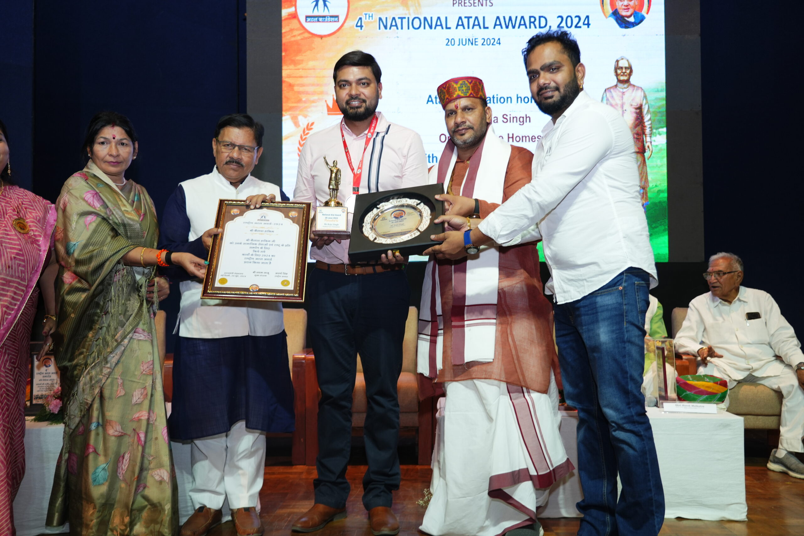 Famous food entrepreneur Shri Raja honored at Atal National Award Ceremony in Delhi