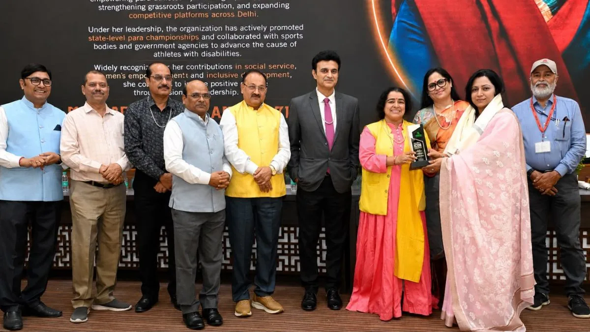 Delhi Paralympic Committee Chief Parul Singh Receives National Icon Award 2026