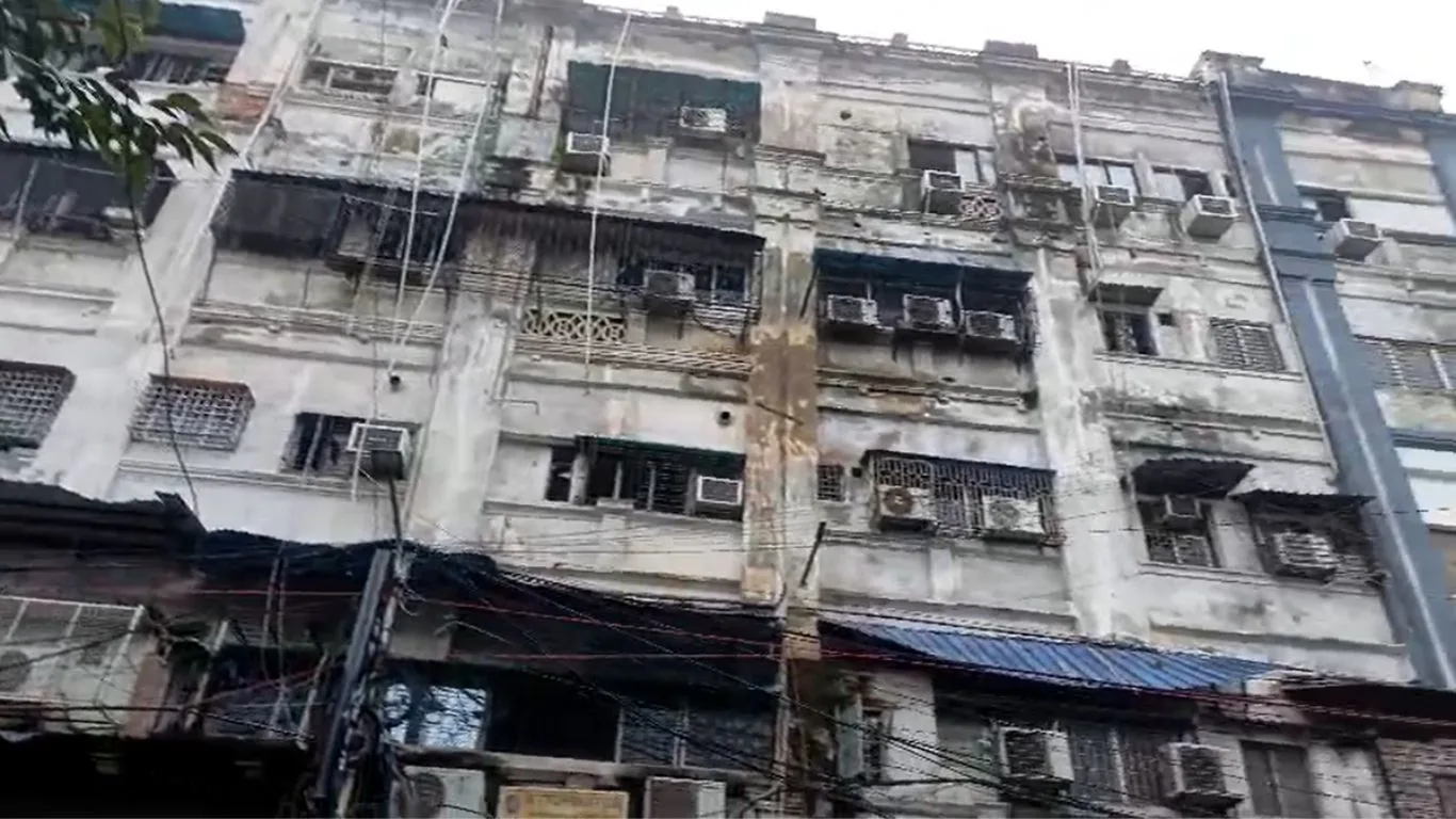 Kolkata Hotel Fire Kills 9 Bangladeshi Medical Tourists, Raises Questions Over Single-Exit Safety